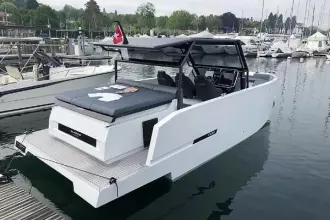 Thumbnail von De Antonio Yachts D28 Xplorer