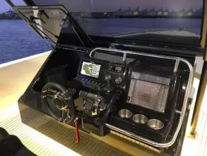 Thumbnail von De Antonio Yachts D28 Xplorer