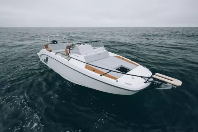 Beneteau Flyer 7 Sundeck