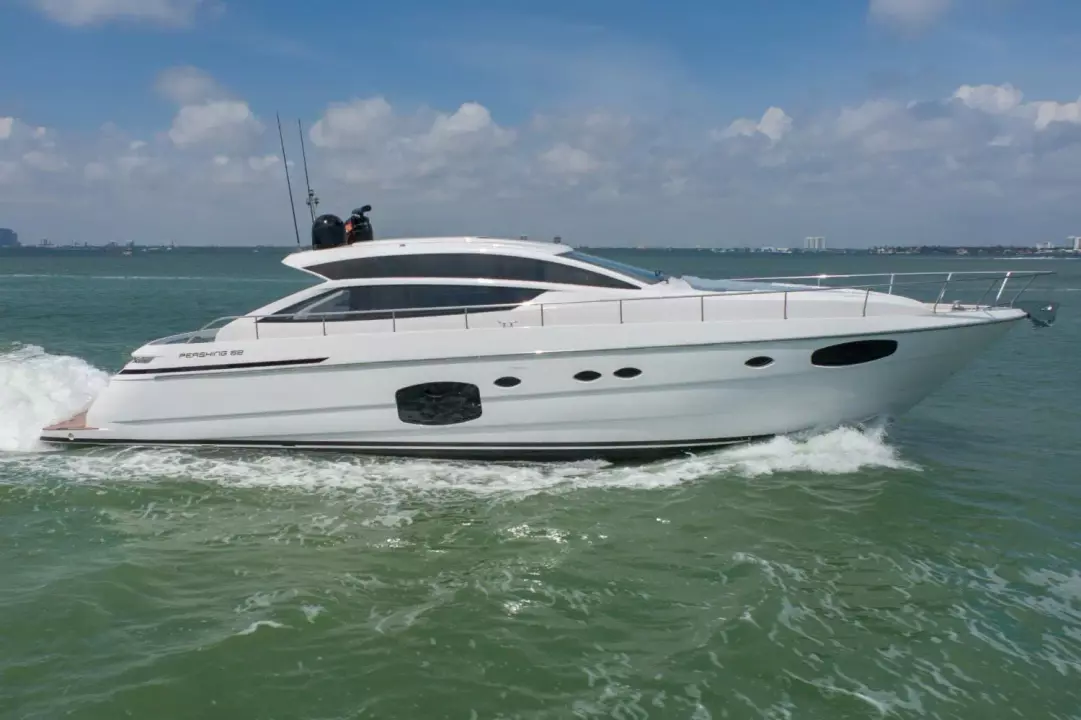 Pershing 62