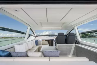 Thumbnail von Pershing 62