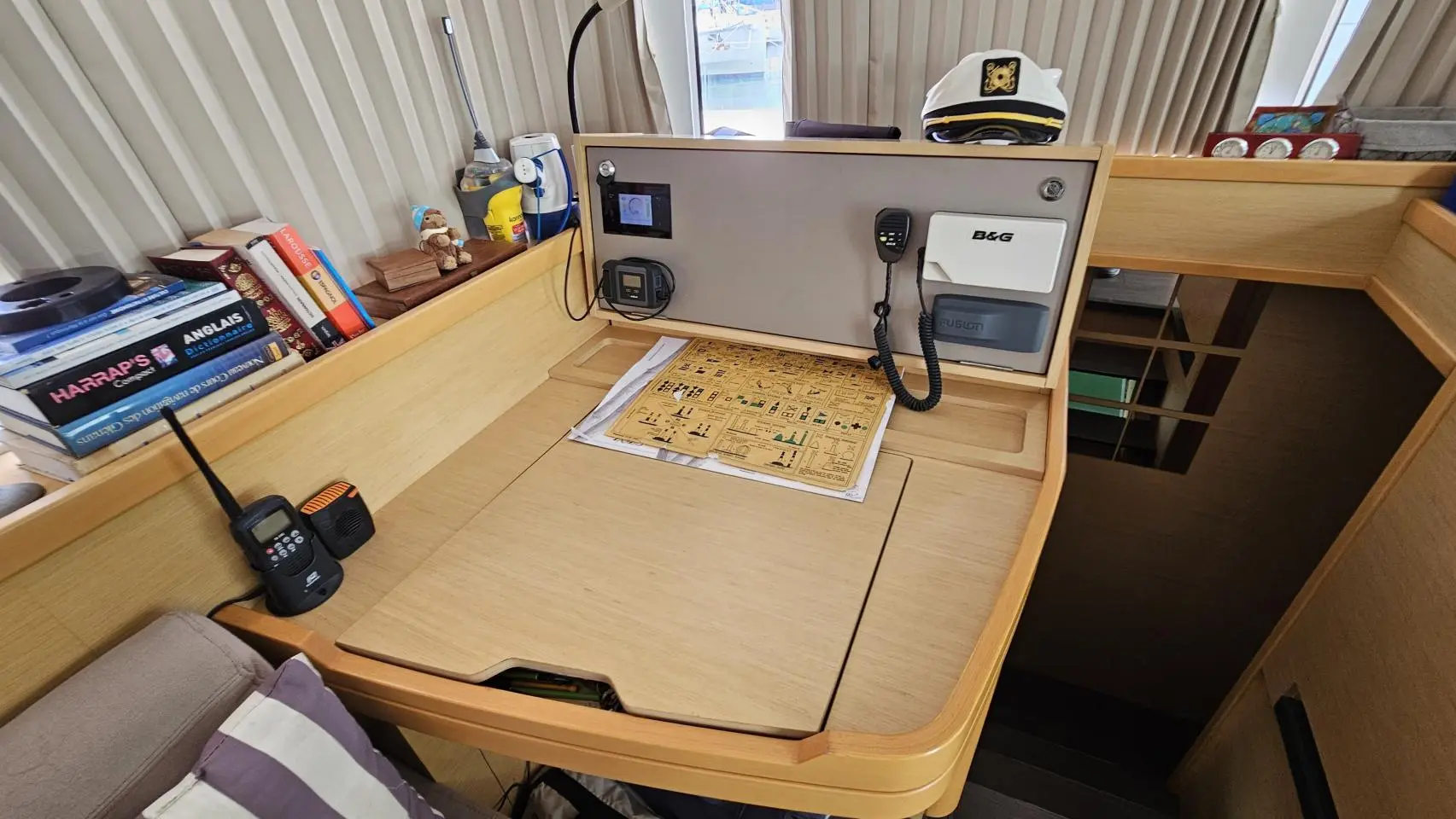 Thumbnail von Lagoon 42 RE MONDE