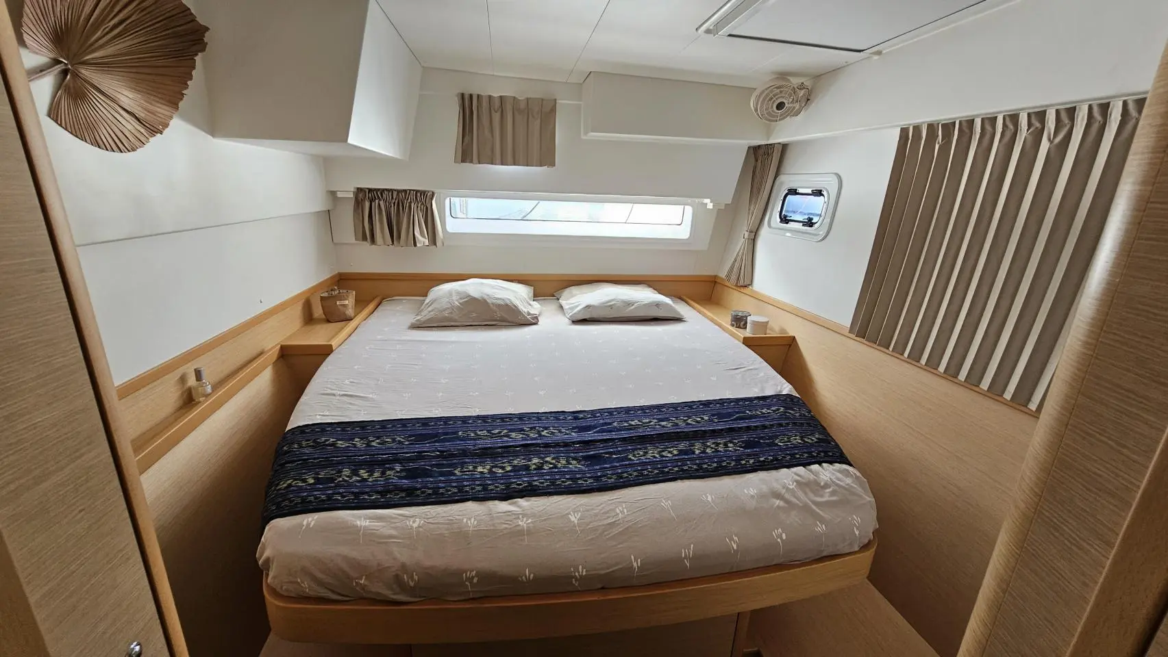 Thumbnail von Lagoon 42 RE MONDE