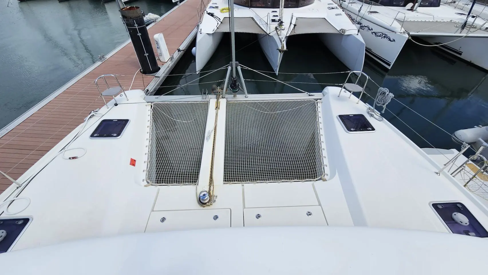 Thumbnail von Lagoon 42 RE MONDE