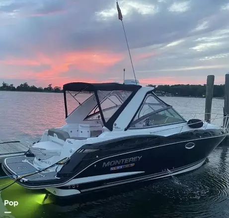 Monterey 295 Sport Yacht