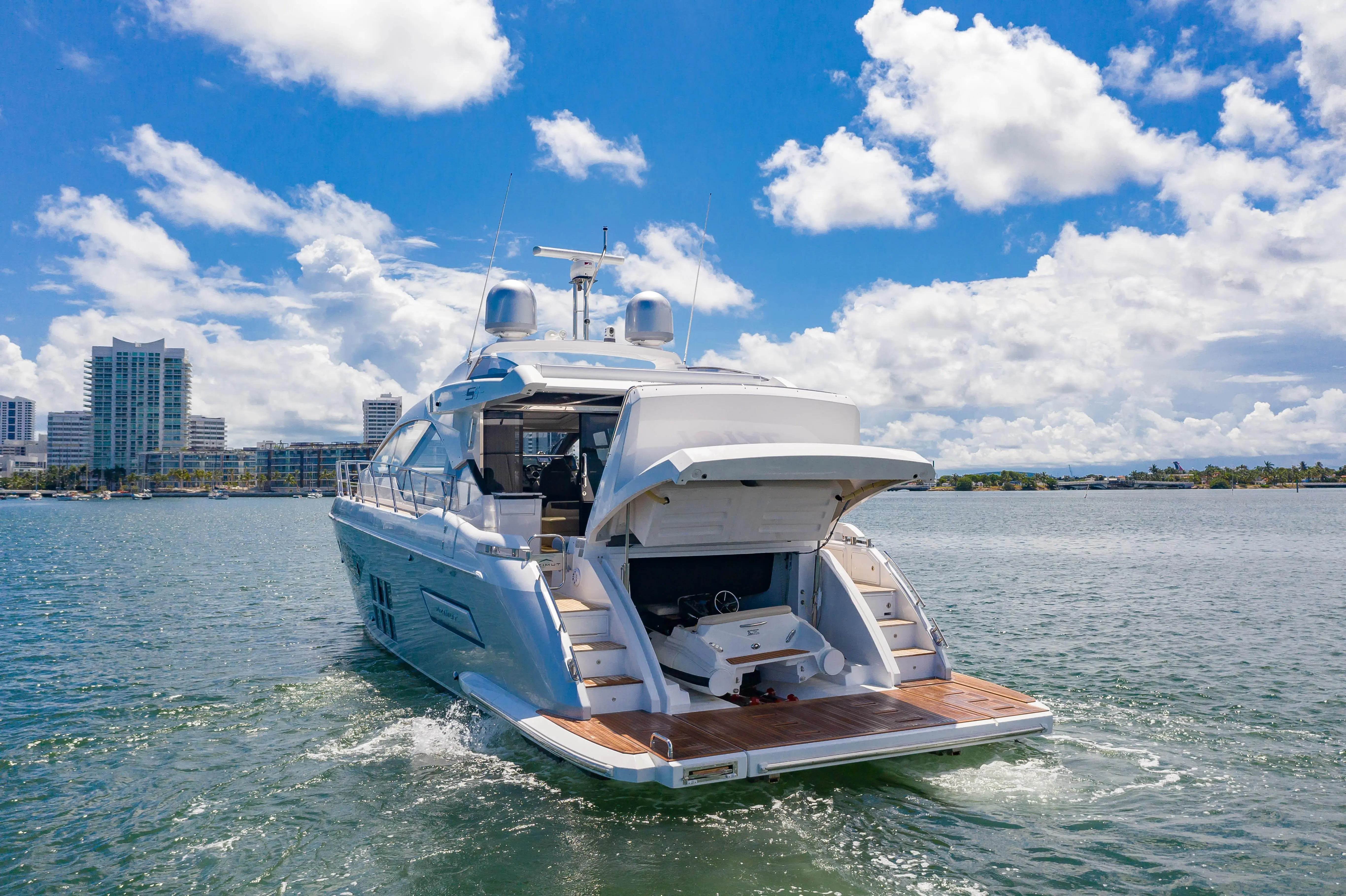 Thumbnail von Azimut 60