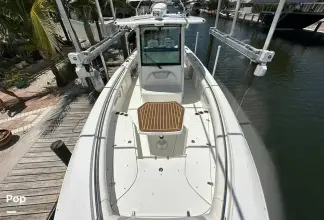 Thumbnail von Boston Whaler 320 Outrage