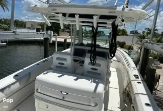 Thumbnail von Boston Whaler 320 Outrage
