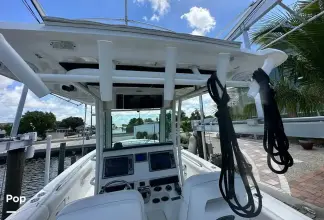 Thumbnail von Boston Whaler 320 Outrage