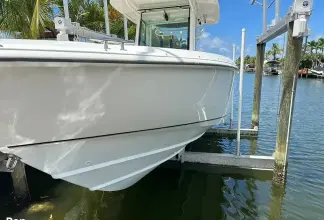 Thumbnail von Boston Whaler 320 Outrage