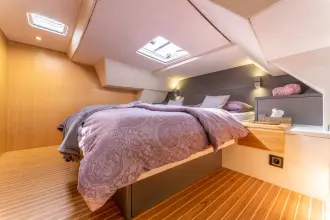 Thumbnail von Privilege Serie 5