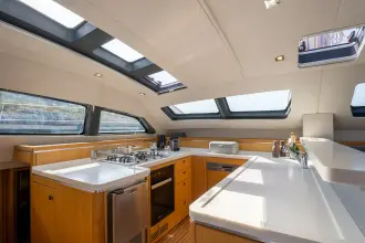 Thumbnail von Privilege Serie 5