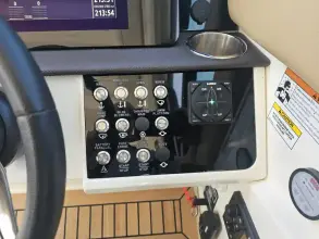 Thumbnail von Sea Ray 320 Sundancer