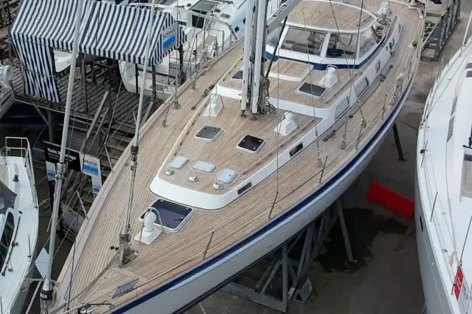 Hallberg-Rassy 62 CONTRARIAN