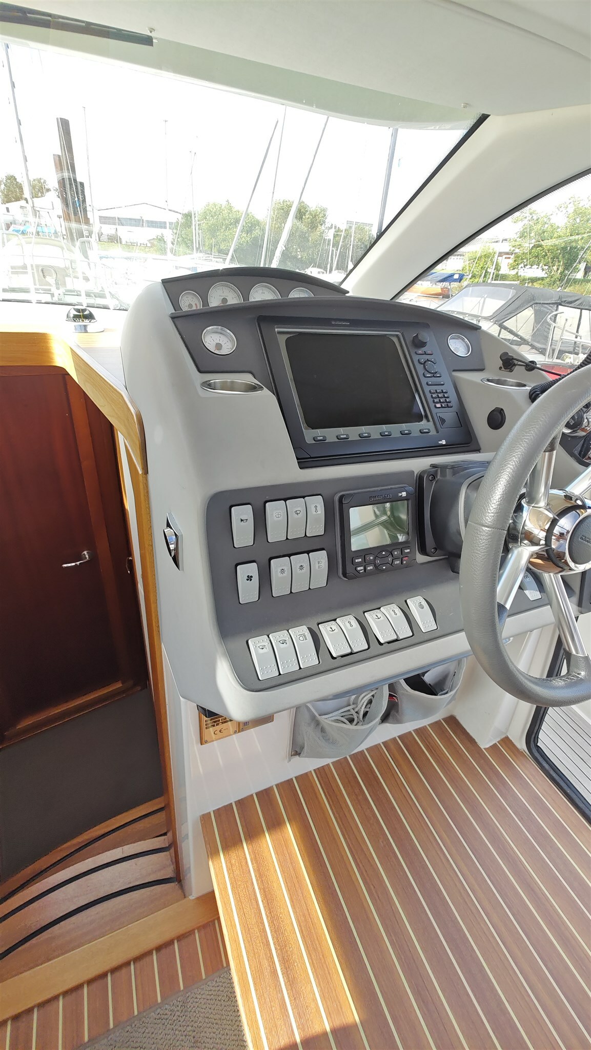 Thumbnail von Nimbus 365 Coupé