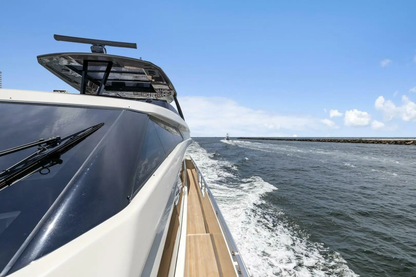 Thumbnail von Ferretti Yachts 850