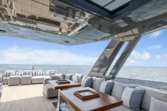 Thumbnail von Ferretti Yachts 850