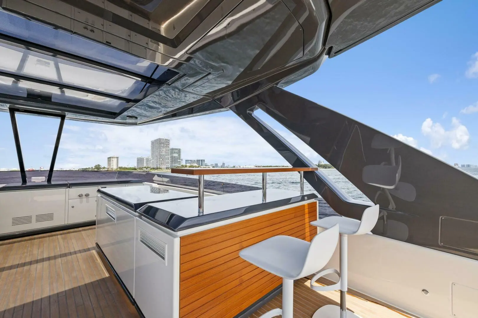 Thumbnail von Ferretti Yachts 850