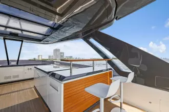 Thumbnail von Ferretti Yachts 850