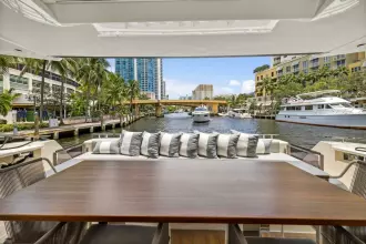 Thumbnail von Ferretti Yachts 850