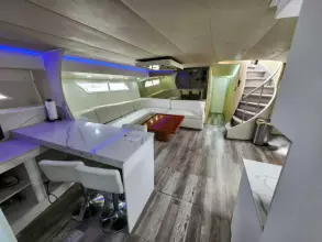 Thumbnail von Infiniti Express