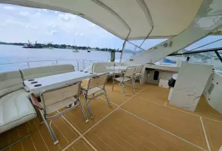 Thumbnail von Infiniti Express