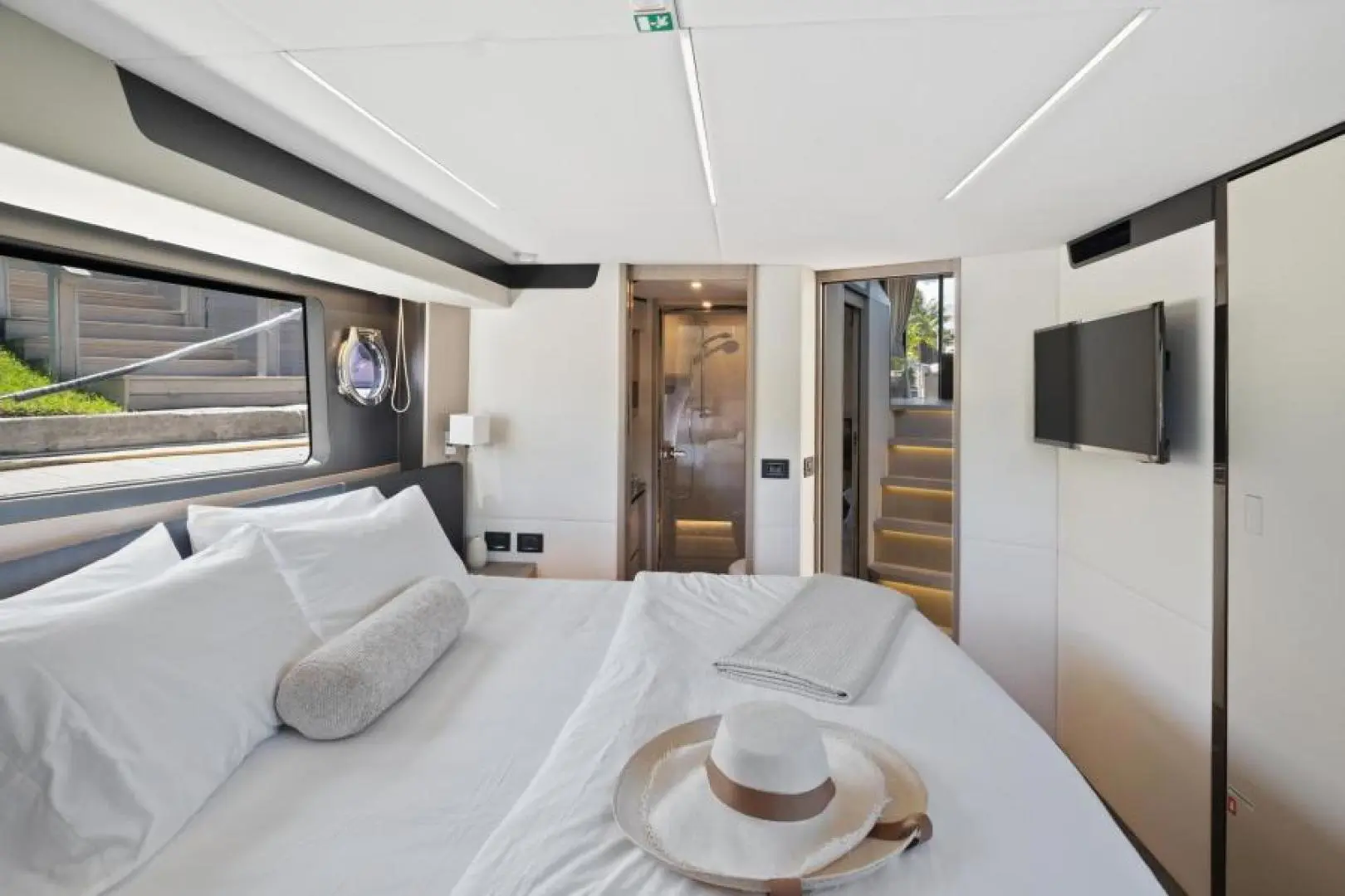 Thumbnail von Absolute 48 Coupe