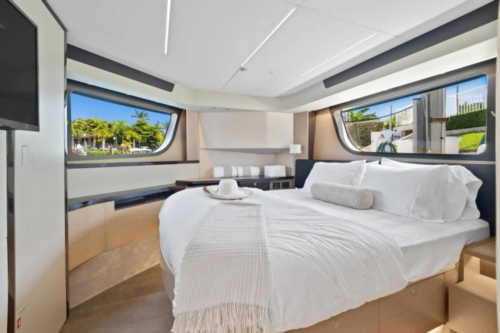 Thumbnail von Absolute 48 Coupe