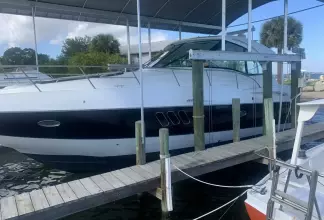 Thumbnail von Cruisers Yachts 420 Sport Coupe