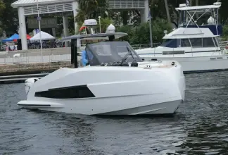 Thumbnail von Astondoa 377 Coupe Outboard
