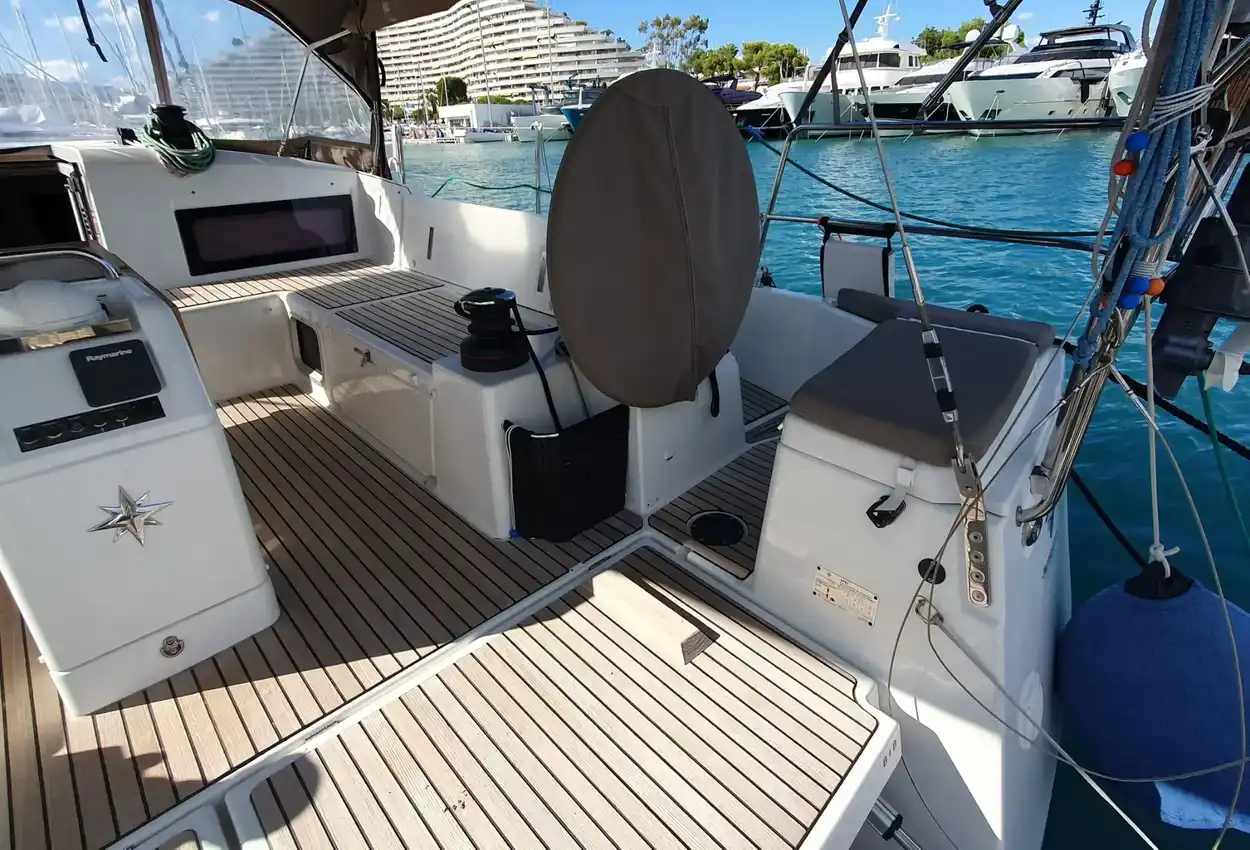 Thumbnail von Jeanneau Sun Odyssey 490