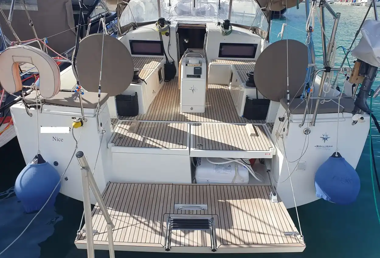 Thumbnail von Jeanneau Sun Odyssey 490