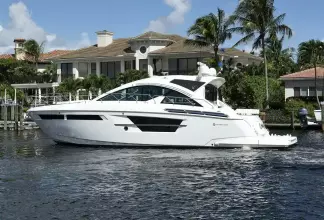 Thumbnail von Cruisers Yachts 54 Cantius Catch Me