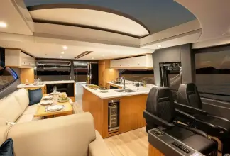 Thumbnail von Riviera 585 Suv