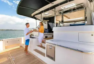 Thumbnail von Riviera 585 Suv