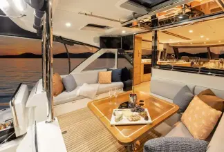 Thumbnail von Riviera 585 Suv