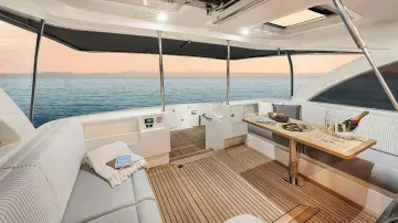 Thumbnail von Riviera 465 Suv