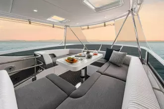 Thumbnail von Riviera Sports Motor Yacht 46