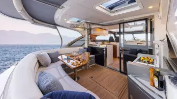 Thumbnail von Riviera Sport Yacht Platinum Edition 4600