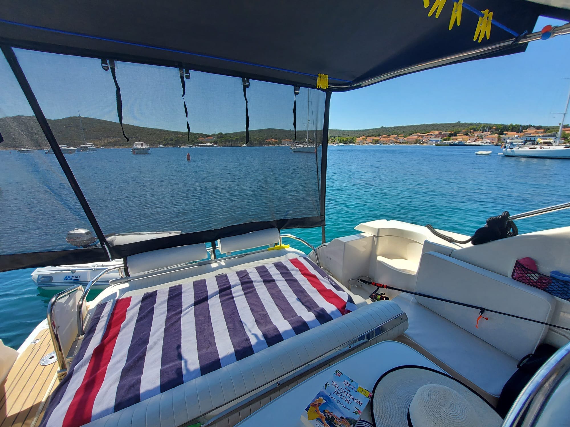 Thumbnail von Regál Commodore 3760