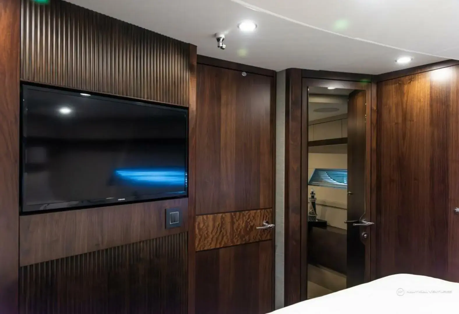 Thumbnail von Fairline Phantom 65