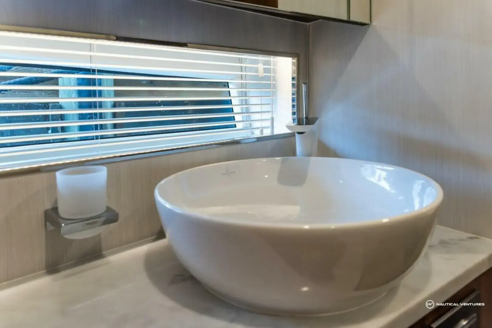 Thumbnail von Fairline Phantom 65