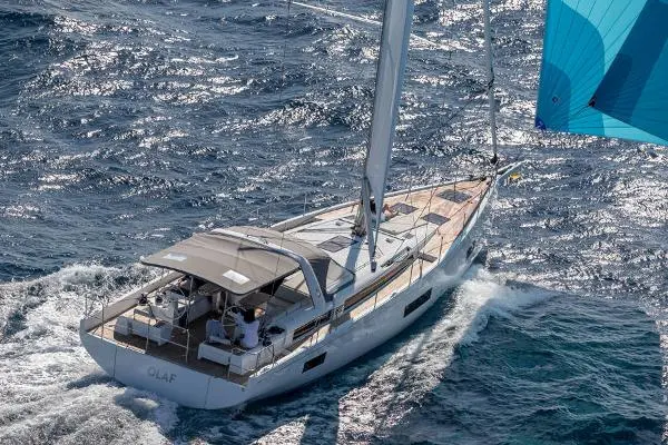 Beneteau Oceanis Yacht 54