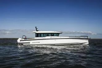 Thumbnail von Axopar 37 XC Cross Cabin