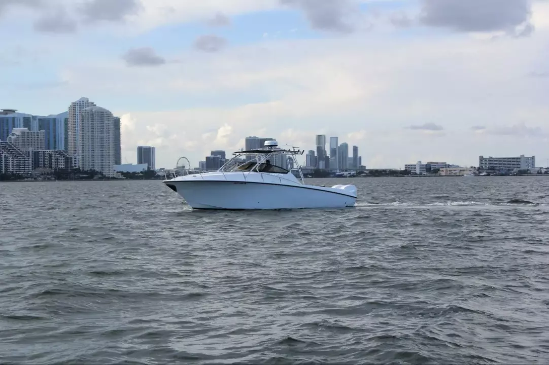 Fountain 33 Sportfish Cruiser