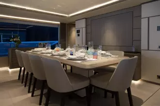 Thumbnail von Majesty 140