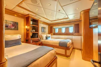 Thumbnail von Trinity Yachts Motor Yacht UNBRIDLED