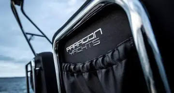 Thumbnail von Paragon 31 Flybridge