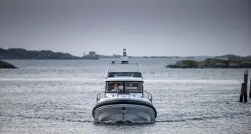 Thumbnail von Paragon 31 Flybridge