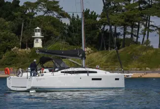 Thumbnail von Jeanneau Sun Odyssey 380